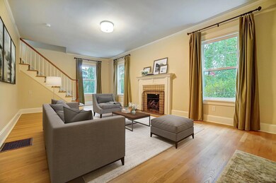 416 E Dunedin Rd, Columbus, OH 43214 - photo 4