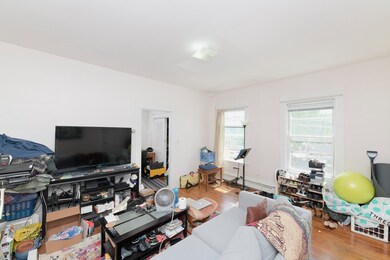 237 Pearl St unit 2, Cambridge, MA 02139 - photo 3