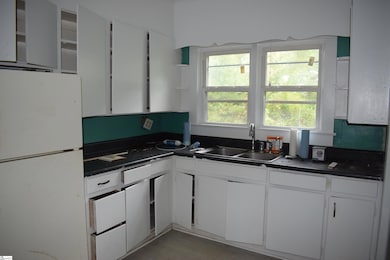 14 Littlefield St, Inman, SC 29349 - photo 6