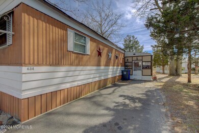634 Aviary Way Toms River NJ-large-001-0