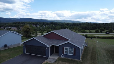 160 Brownfield Ln, Uniontown, PA 15401 - photo 2