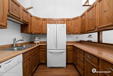 Kitchen_Area_2