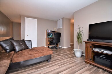 2133 Lindenwood Ave, Fort Wayne, IN 46808 - photo 5