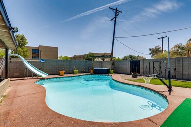2015 W Citrus Way Phoenix AZ-large-027-2