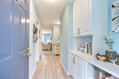 22014 SE 40th Ln unit 2130, Issaquah, WA 98029 - photo 4