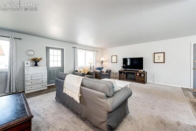 33591 Bow Meadows Cir, Elizabeth, CO 80107 - photo 6