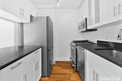 290 3rd Ave unit 4C, New York, NY 10010 - photo 6
