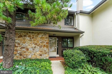 38 Oak Knoll Dr, Berwyn, PA 19312 - photo 2