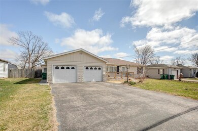 16 Oak Dr, Caseyville, IL 62232 - photo 2