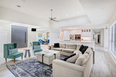 314 Vanderpool Ln, Houston, TX 77024 - photo 3