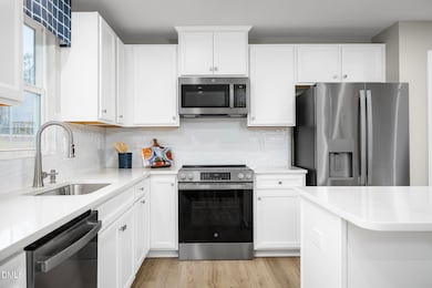 281 Matthiola Dr, Wendell, NC 27591 - photo 3