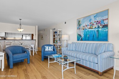 Breakers living area 1