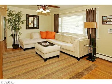 Den/Family/Great Room - Spacious Family Room featu