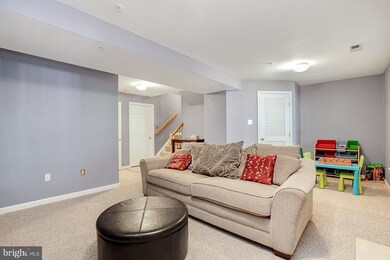 21334 Bunyan Cir, Germantown, MD 20876 - photo 5