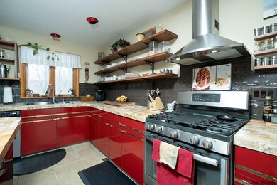 44 Scott Dr, Troy, NY 12180 - photo 4