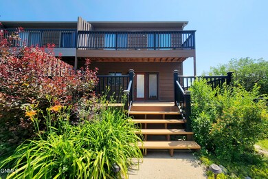 Exterior 5