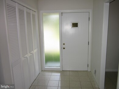 6207 Brightlea Dr, Lanham, MD 20706 - photo 2