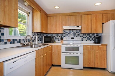 21 Ely Rd, Arlington, MA 02476 - photo 6