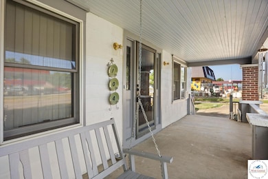 104 E 4th St, Stover, MO 65078 - photo 4