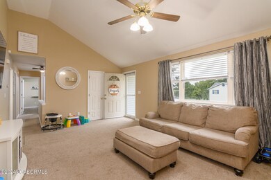 1613 Summit View Dr, Holts Summit-08