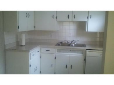 512 E Royal Forest Blvd, Columbus, OH 43214 - photo 5