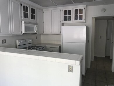 8266 Caminito Modena, La Jolla, CA 92037 - photo 5