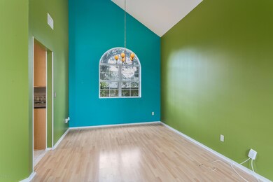 005_Dining Room