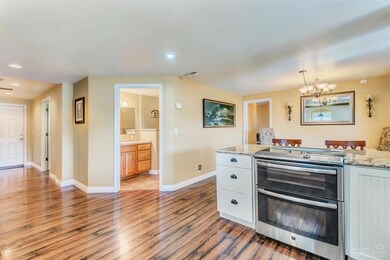 4813 SW Helmholtz Way, Redmond, OR 97756 - photo 7