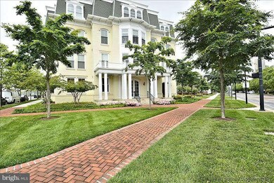 900 N Washington St unit 403E, Alexandria, VA 22314 - photo 2