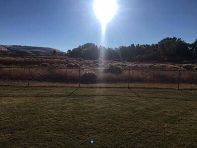 1239 Summers Ln, Klamath Falls, OR 97603 - photo 4