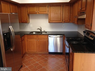 12545 Coral Grove Place, Germantown, MD 20874 - photo 6