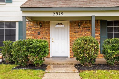 Entrance to property featuring very nice, large co