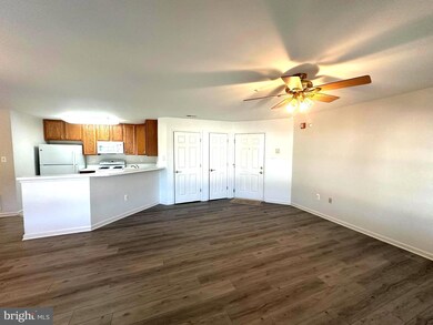 2031 Windsong Dr unit 1C, Hagerstown, MD 21740 - photo 6