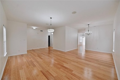 2704 Monarchy Ln, Greenwood, IN 46143 - photo 7