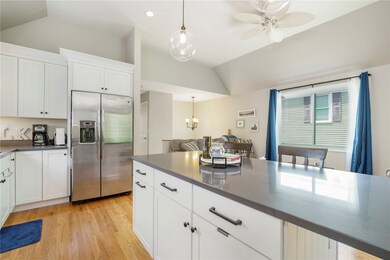 18 Weaver Ave, Newport, RI 02840 - photo 5