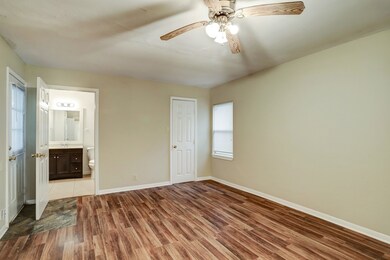 4822 Ventura Ln, Houston, TX 77021 - photo 7