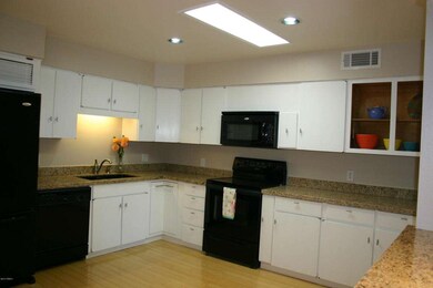 Remodeled Kitchen w/Sky & Recessed Light