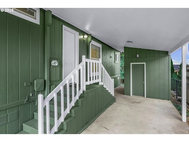 809 SW Crestview Way, Troutdale, OR 97060 - photo 5