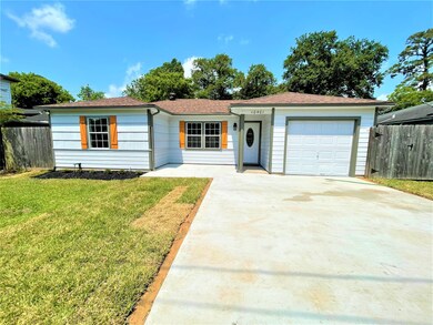 10401 Onslow St, Houston, TX 77016 - photo 4