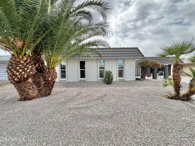 10713 W Pineaire Dr, Sun City, AZ 85351 - photo 2