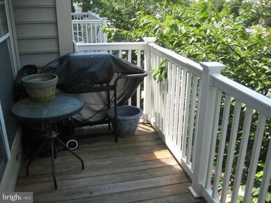 9251 Cardinal Forest Ln unit 201, Lorton, VA 22079 - photo 6