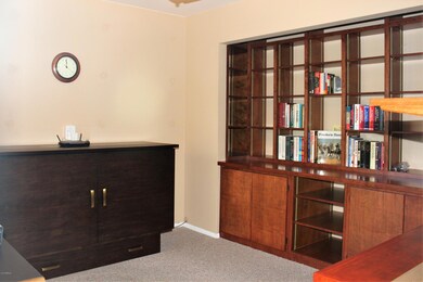 Murphy bed