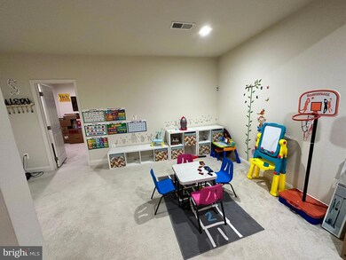 23262 Evergreen Ridge Dr, Ashburn, VA 20148 - photo 5