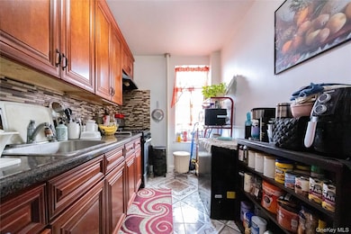 1506 Overing St unit 6-C, Bronx, NY 10461 - photo 7