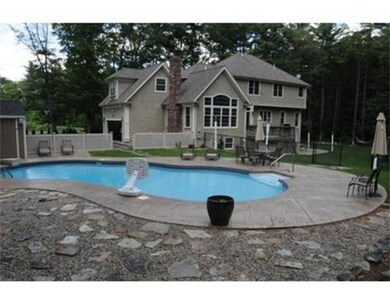 384 Concord St, Rockland, MA 02370 - photo 3