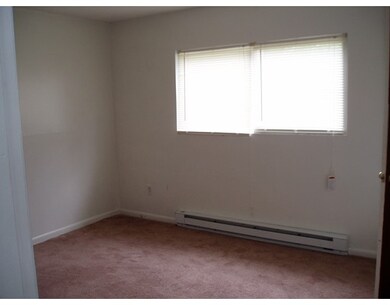 5 Turnpike Rd unit 211, Townsend, MA 01469 - photo 5