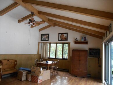 FAMIY ROOM