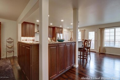 Open Custom Kitche