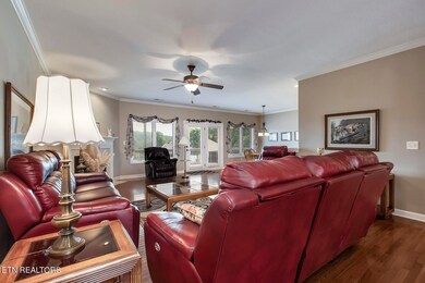 05_200 Chota Landing View_Living01