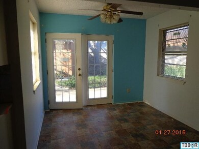 719 4th St, Eddy, TX 76524 - photo 2